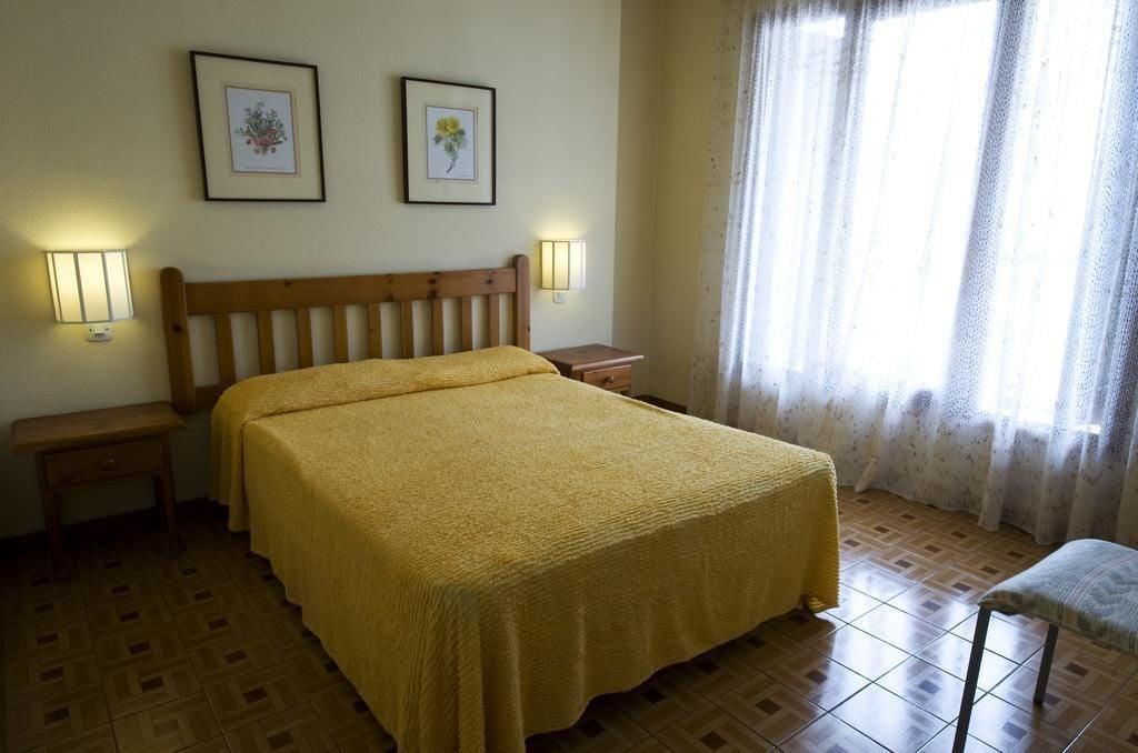 Apartamentos Pessets Adelaida Sort Ngoại thất bức ảnh