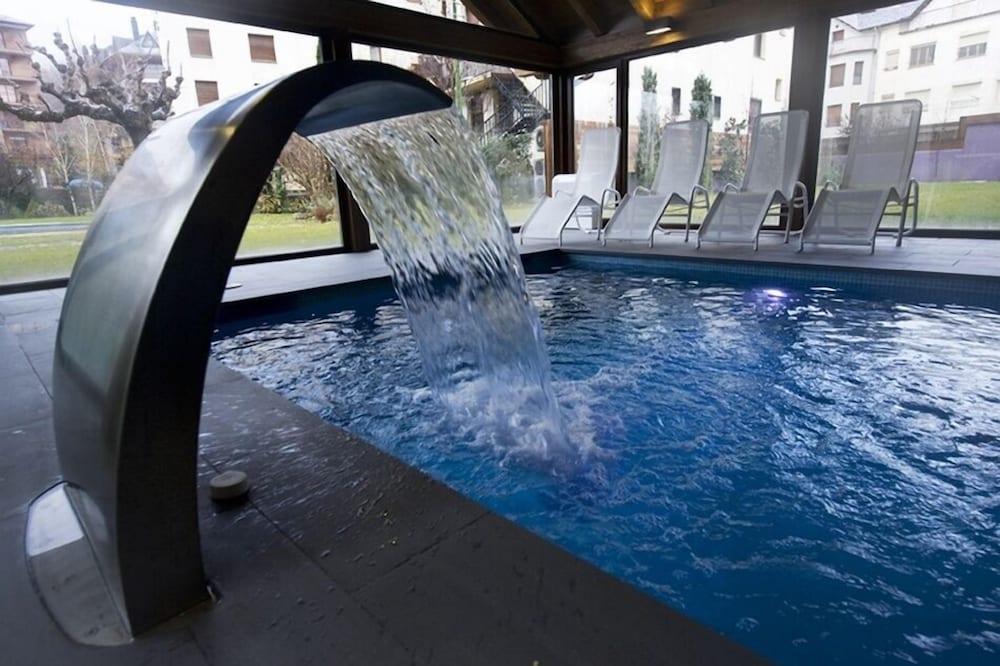 Apartamentos Pessets Adelaida Sort Ngoại thất bức ảnh