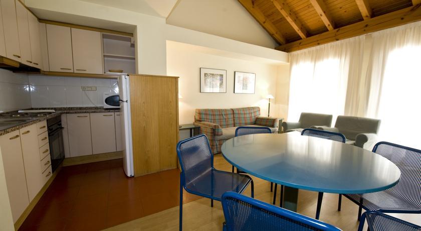 Apartamentos Pessets Adelaida Sort Ngoại thất bức ảnh