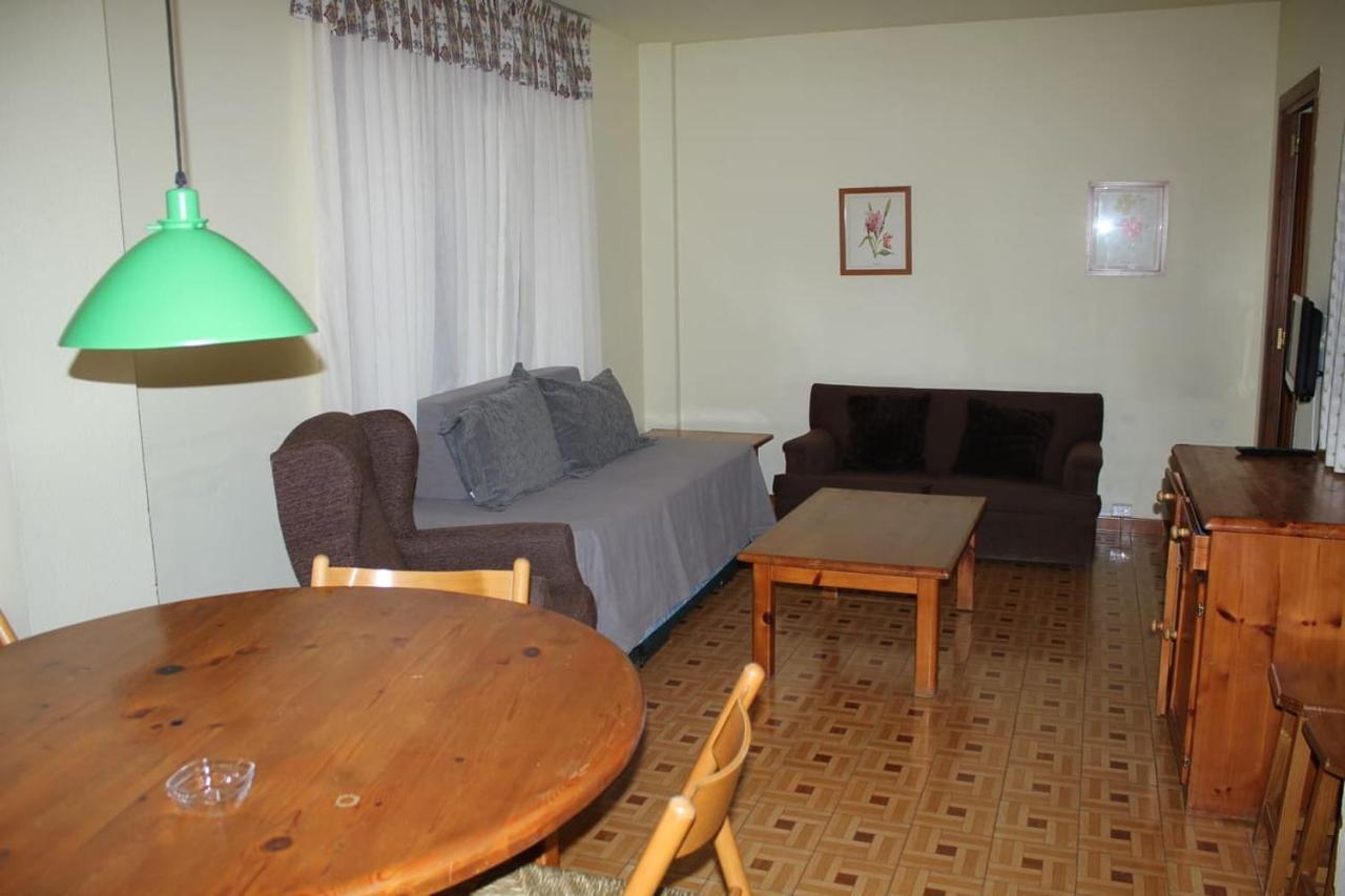 Apartamentos Pessets Adelaida Sort Ngoại thất bức ảnh