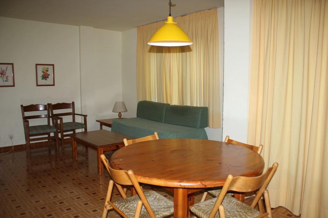 Apartamentos Pessets Adelaida Sort Ngoại thất bức ảnh