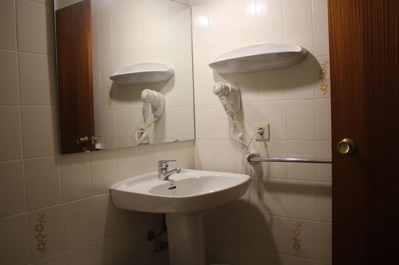 Apartamentos Pessets Adelaida Sort Ngoại thất bức ảnh